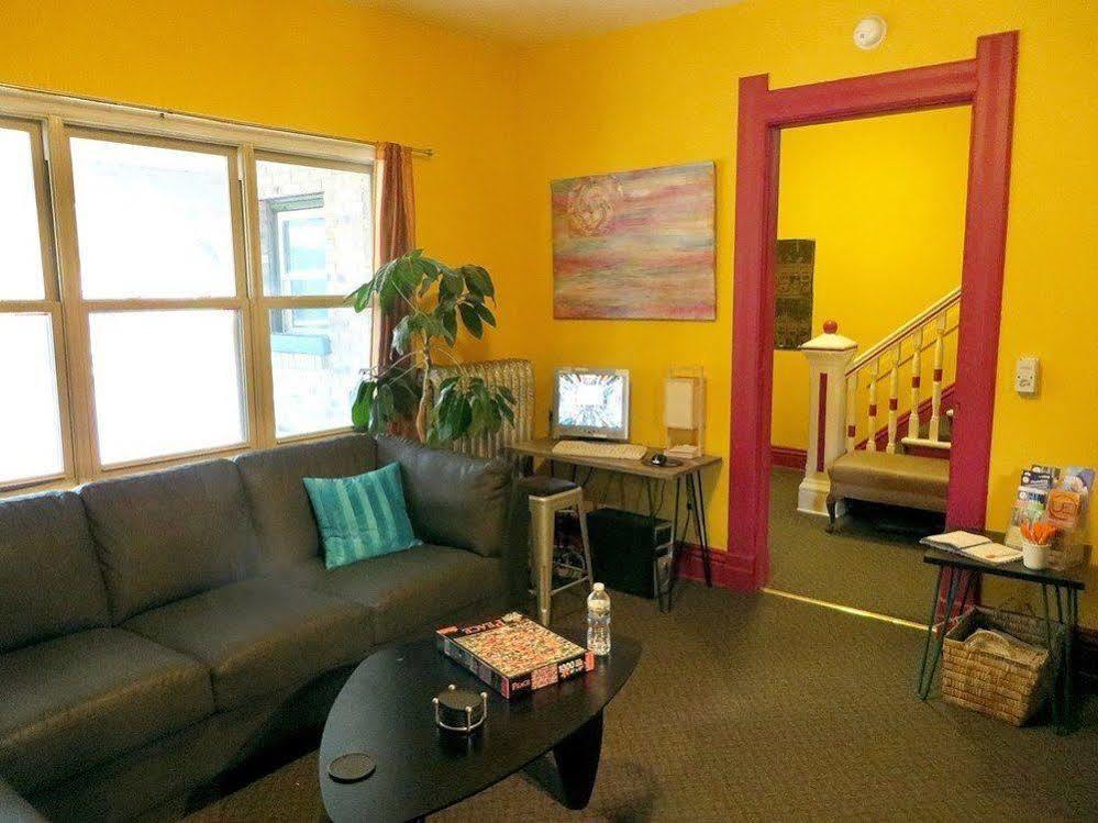 Hi - Madison Hostel Esterno foto